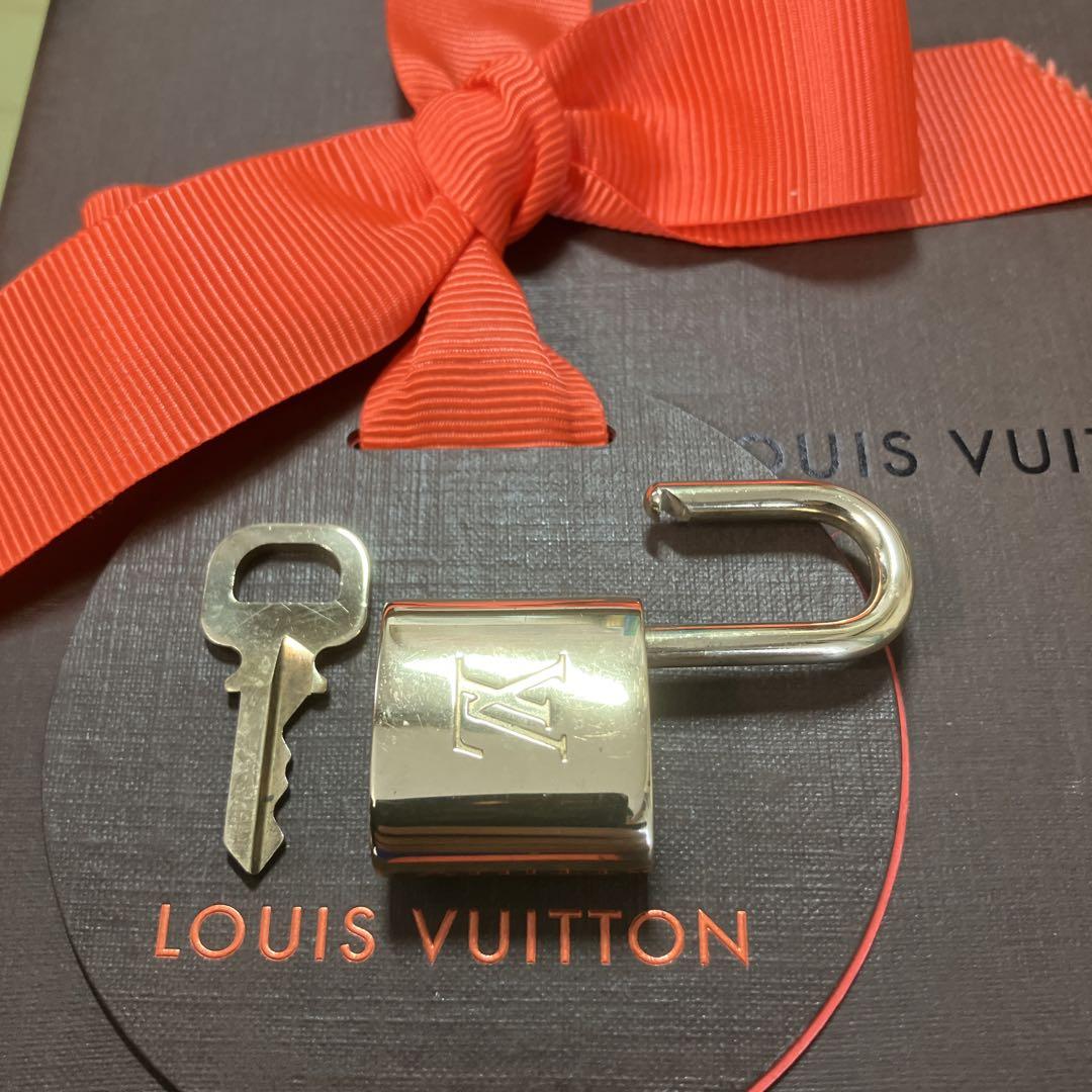 LOUIS VUITTON ルイ・ヴィトン カデナ パドロック 南京錠 鍵付き