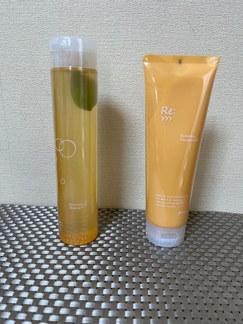 正規品新品未使用ADJUVAアジュバンエミサリー　シャンプートリートメント