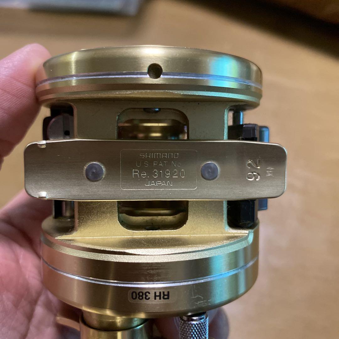 SHIMANO CALCUTTA 200XT リール ゴールド