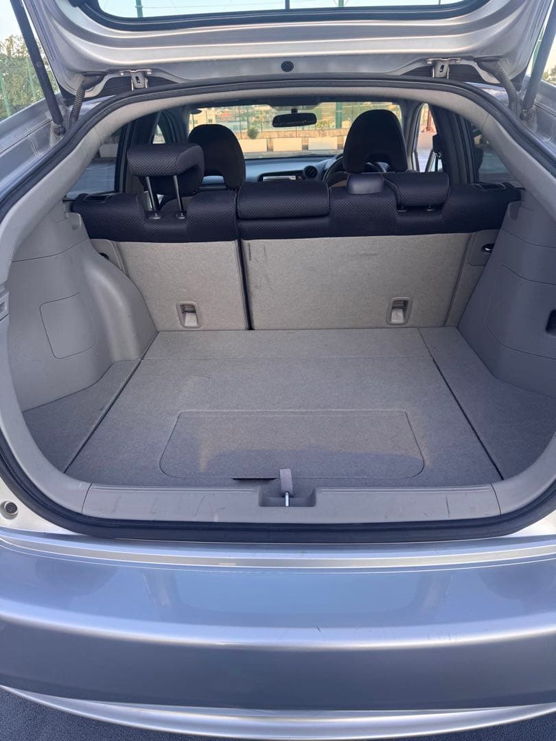 ホンダ インサイト シルバー