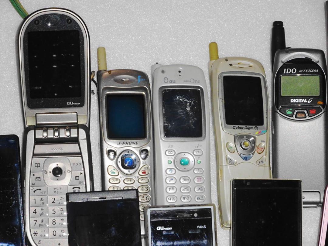 携帯電話 15点まとめ ③ ジャンク 部品取り ガラケー docomo au