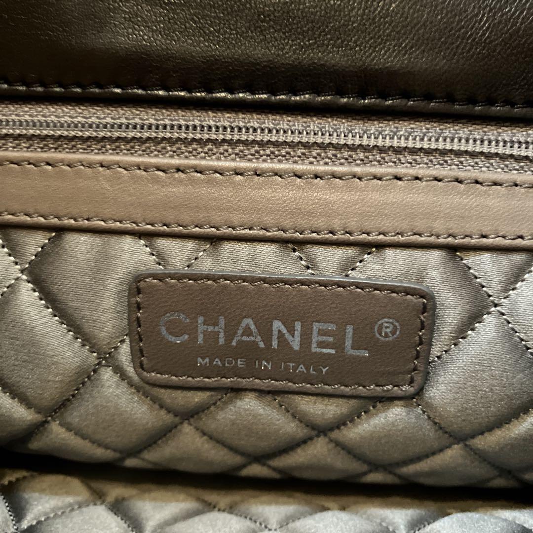 CHANEL ブラック レザー バッグ