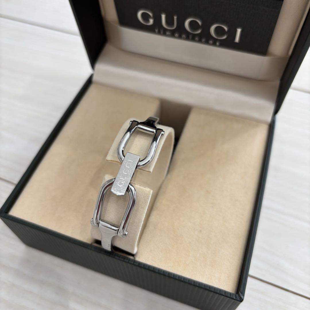 【送料無料】GUCCI　時計　1500　シルバー