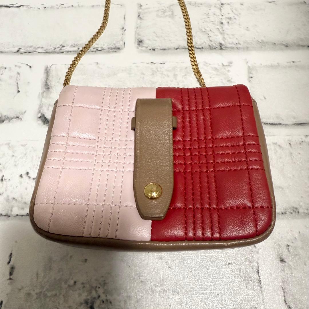 超希少✨バーバリー　ミニバッグ　チェーンショルダーレザー　TB金具　キルティング