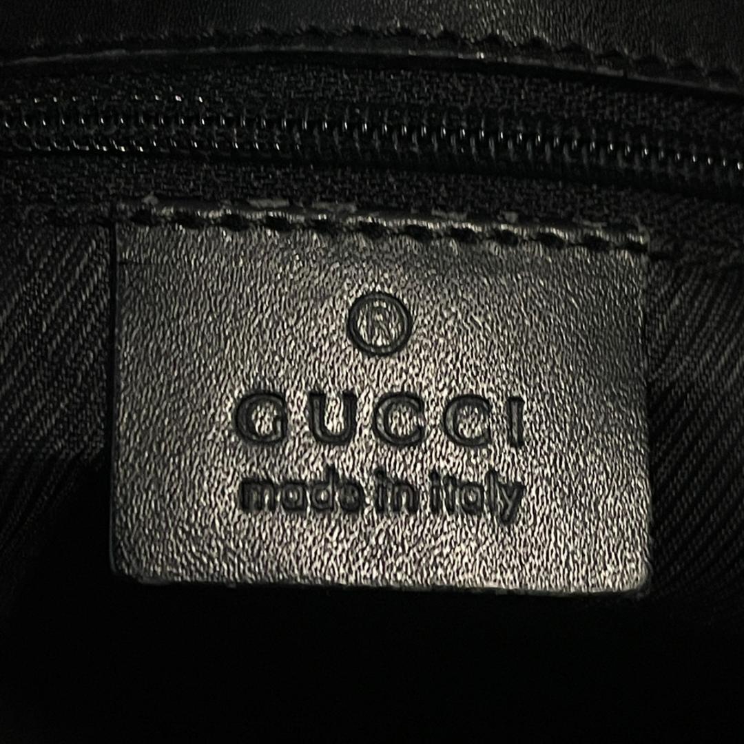 GUCCI グッチ