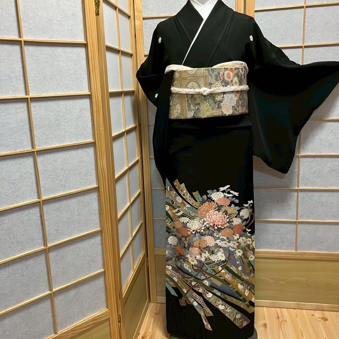 ［6763］黒留袖 美品 作家物 駒刺繍 比翼付 五つ紋 蔦 正絹 着物 袷