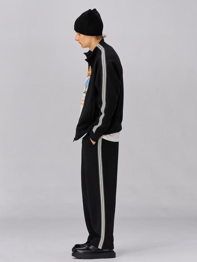GU×UNDERCOVER セットアップ 黒 美品 GU×UNDERCOVER セットアップ 黒 Mサイズ - メルカリ