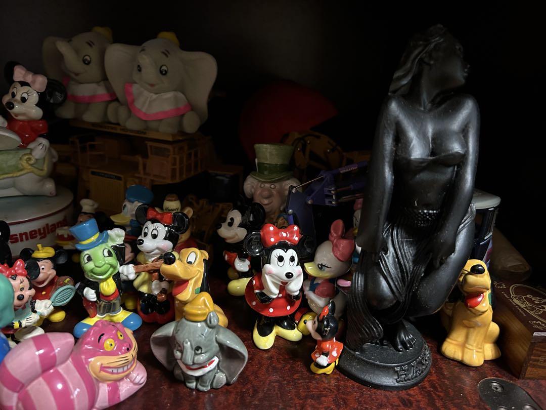 ディズニーキャラクター陶器フィギュア