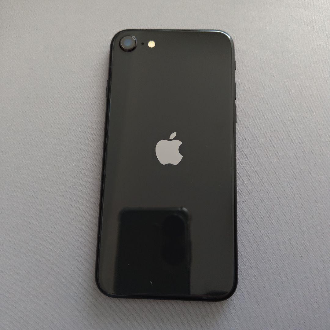 最新 iPhoneSE2 64GB SIMロック解除済み BT87% ブラック 携帯電話本体