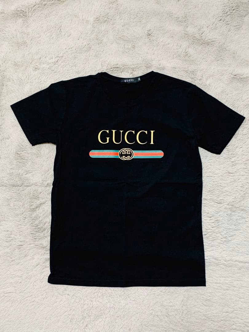 GUCCI ブラック Tシャツ