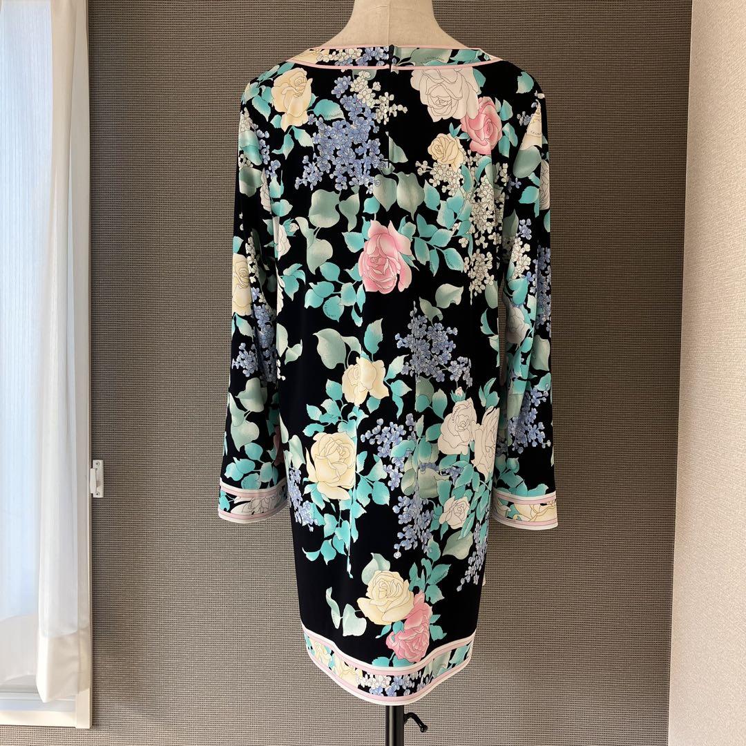 極美品 近年物 レオナール カンカン素材 チュニック 花柄 38
