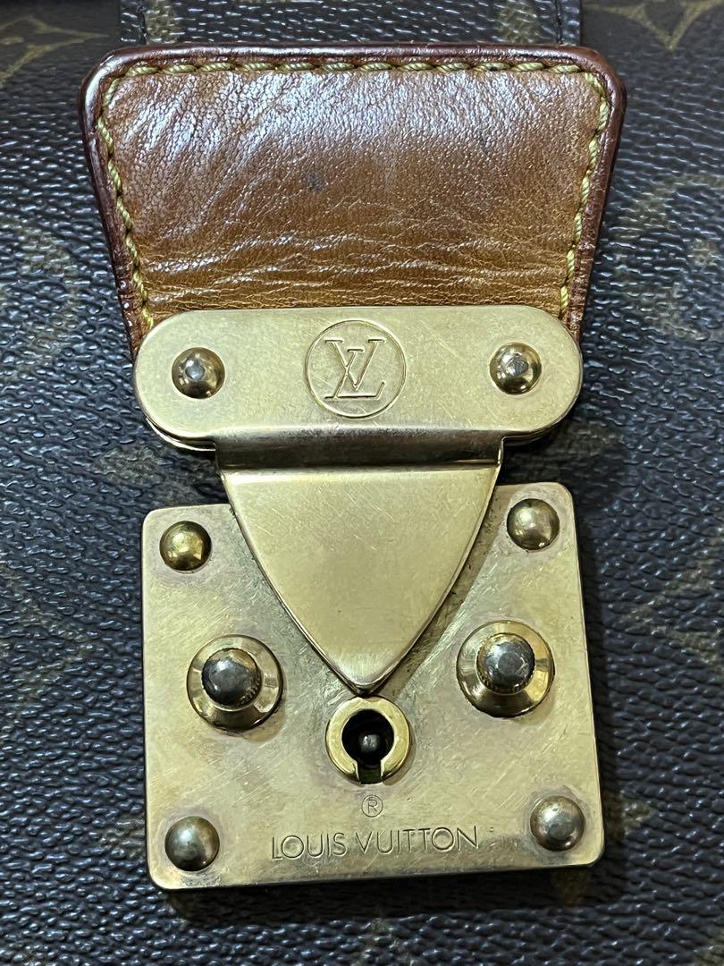 LOUIS VUITTON セルヴィエット フェルモワール ビジネスバッグ