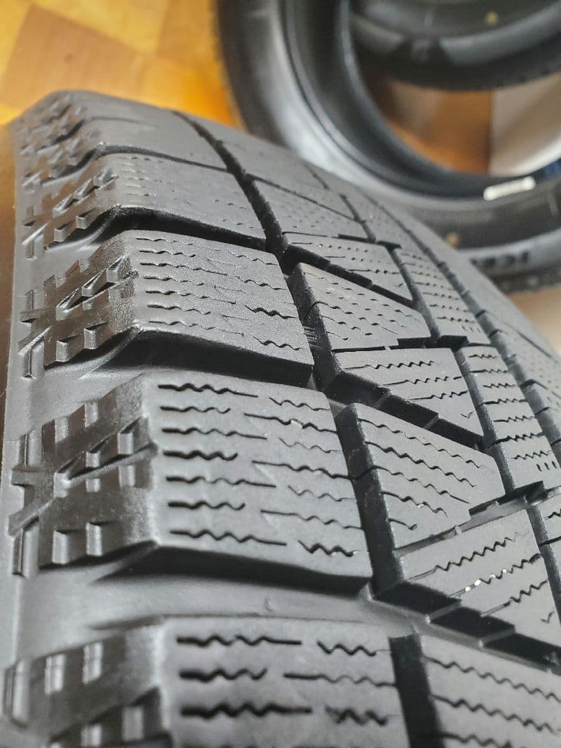 185/65R15 スタッドレス ブリヂストン製品 20年式
