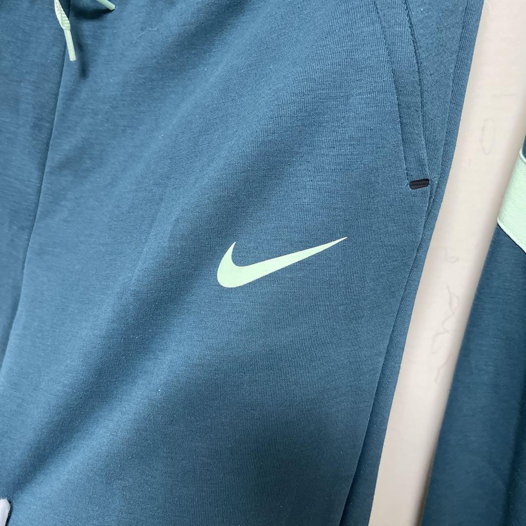6/8まで10%値下げ NIKE トッテナム スウェット上下セット - メルカリ