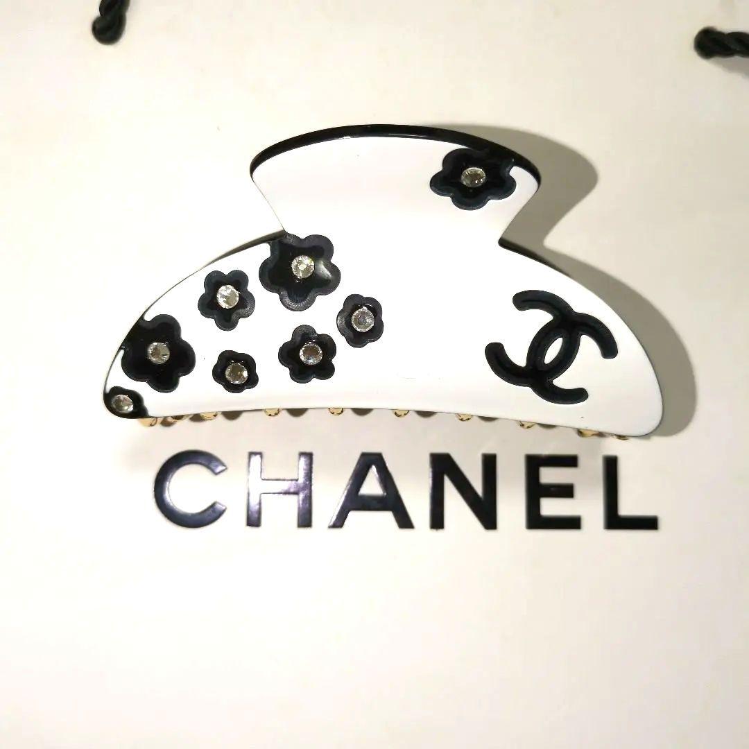CHANEL シャネル ノベルティ／ホワイト ◇新品未使用 - メルカリ