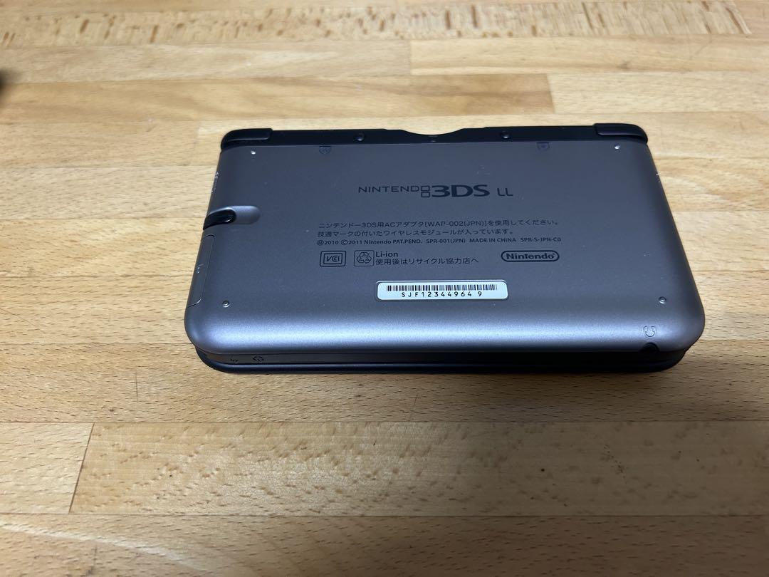 ニンテンドー3DS LL☆シルバー×ブラック 充電器付き(新品 ニンテンドー3DS LL☆シルバー×ブラック 充電器付き(新品