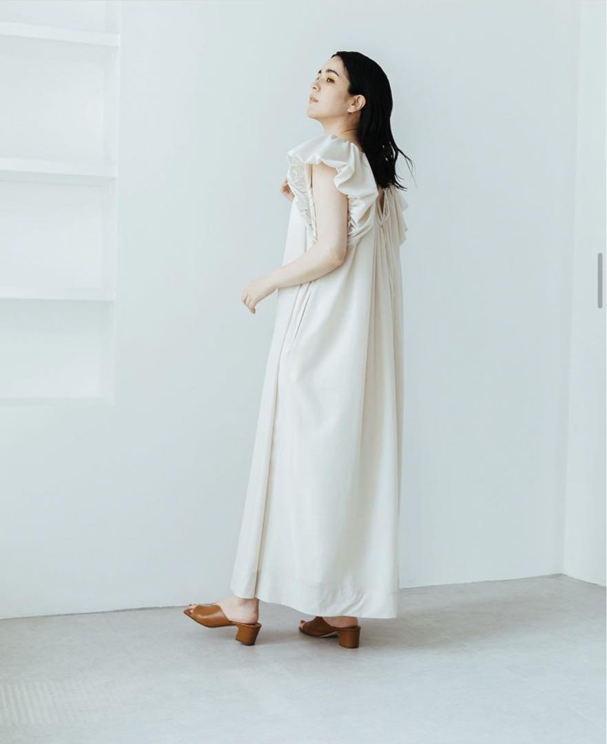 最終値下げ！【Oblekt】高山都さんコラボバルーンパフワンピース