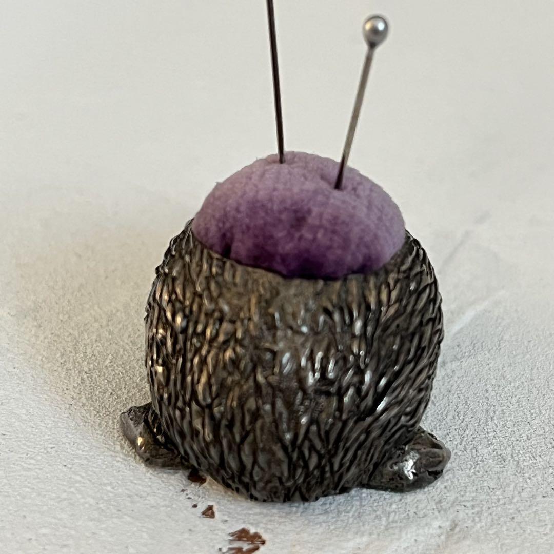 ピンクッション　針山　ハリネズミ　アンティーク　ヴィンテージ　ビンテージ