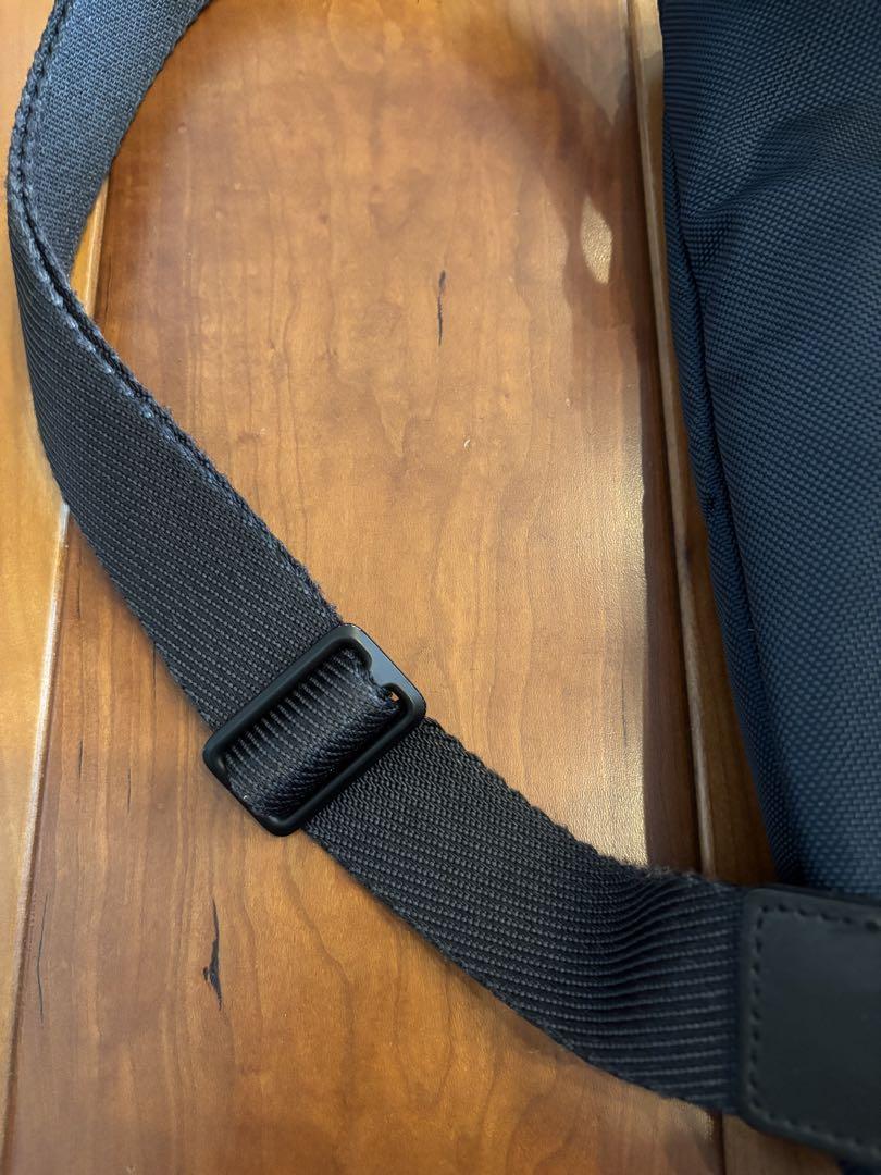 TUMI トゥミ ALPHA BRAVO アルファブラボーケリー　ボディバッグ