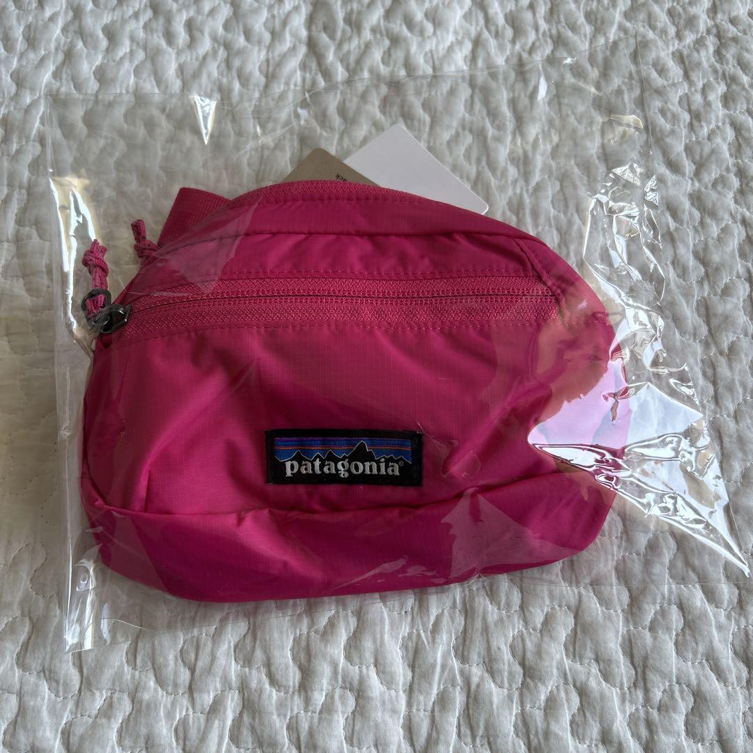新品未使用 patagonia テラヴィア ミニ ヒップ パック ピンク