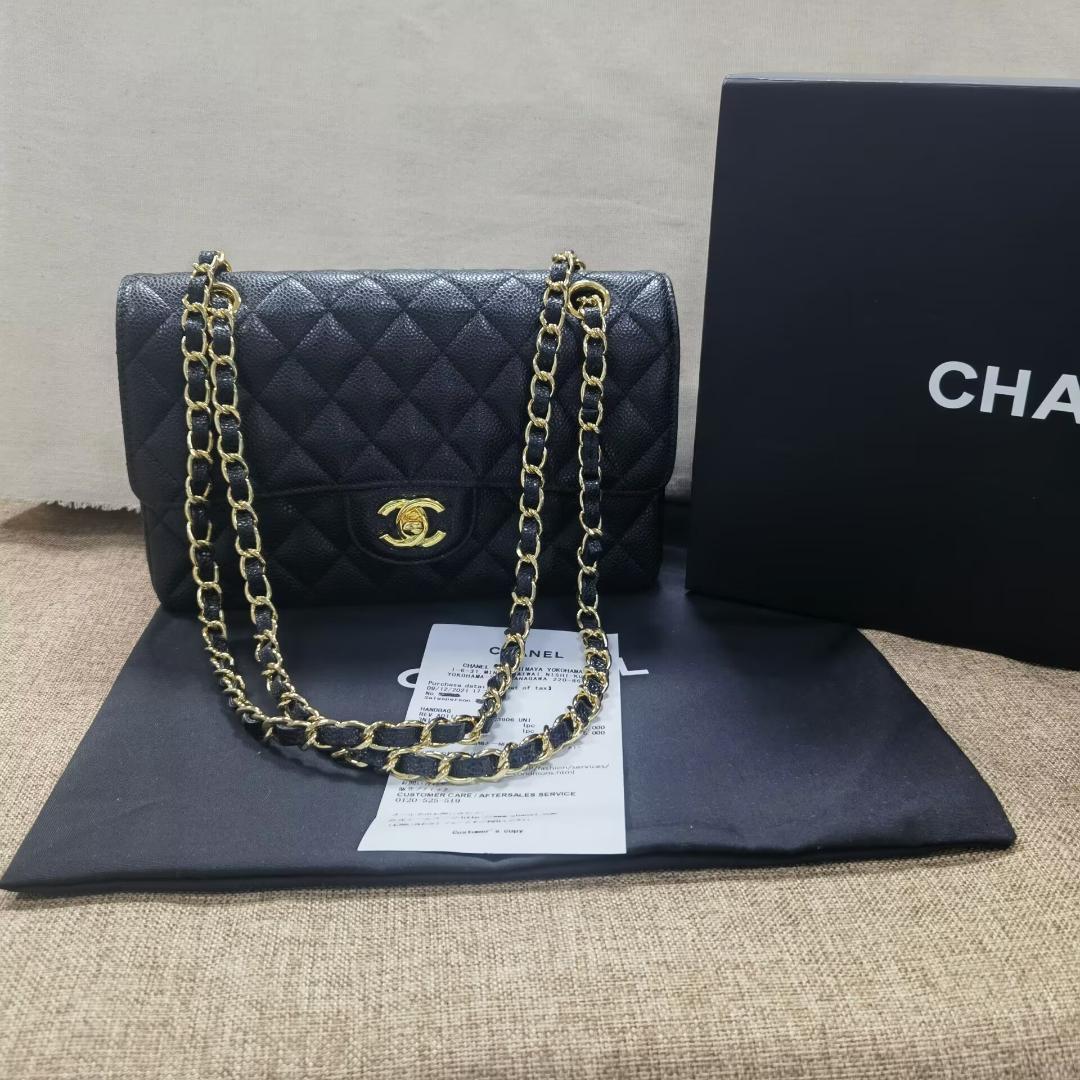 CHANEL ブラック キルティング ショルダーバッグ CHANEL ブラック キルティング ショルダーバッグ - メルカリ