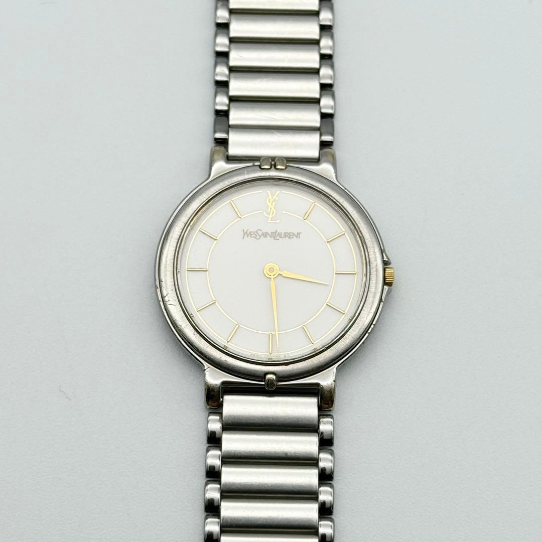 ✨新品電池・稼働✨サンローラン 腕時計 クォーツ ラウンド 白文字盤 ビジネス ✨新品電池・稼働✨サンローラン 腕時計 クォーツ ラウンド 白文字盤 ビジネス