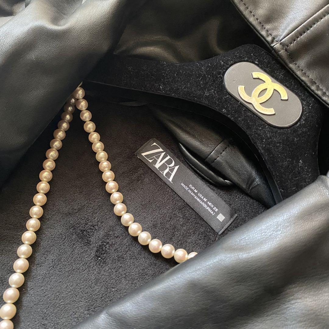 美品ZARA フェイクレザー ベルト・フード付き ロングコート