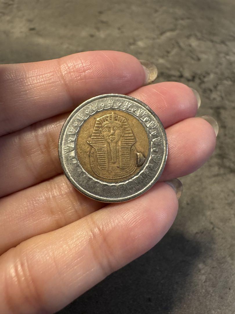 エジプト ツタンカーメン 旧硬貨 - メルカリ