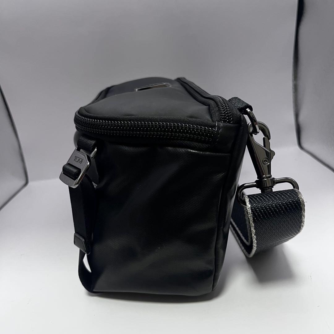 TUMI ALPHA BRAVO「プラトーン」 ショルダーバッグ ボディ　黒