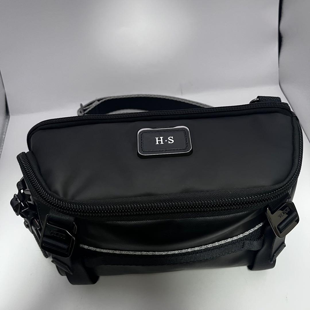 TUMI ALPHA BRAVO「プラトーン」 ショルダーバッグ ボディ　黒