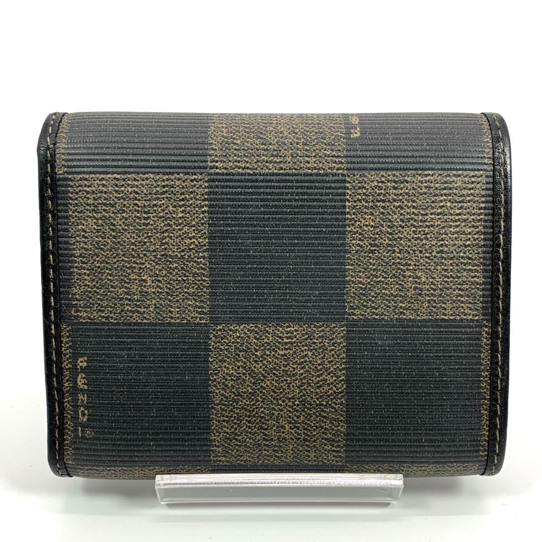 美品 内未使用 FENDI フェンディ 二つ折り財布 ペカン がま口財布