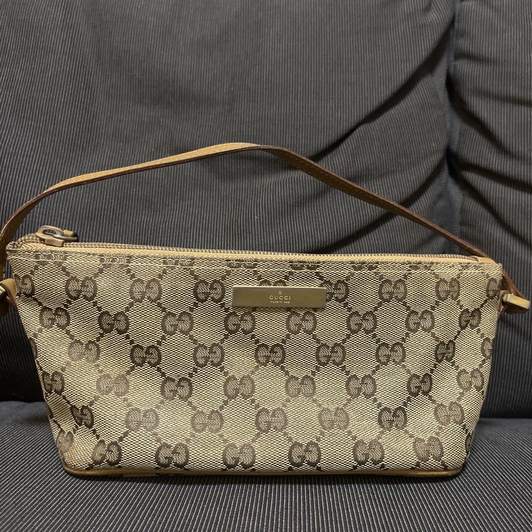 GUCCI GGパターン ポーチ GUCCI GGパターン ポーチ