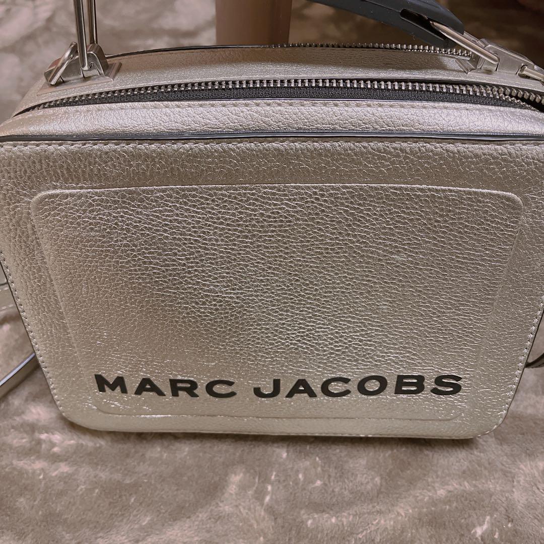 MARC JACOBS シルバーショルダーバッグ