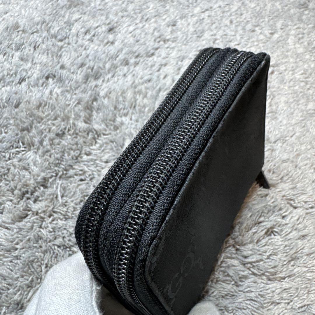 折り財布