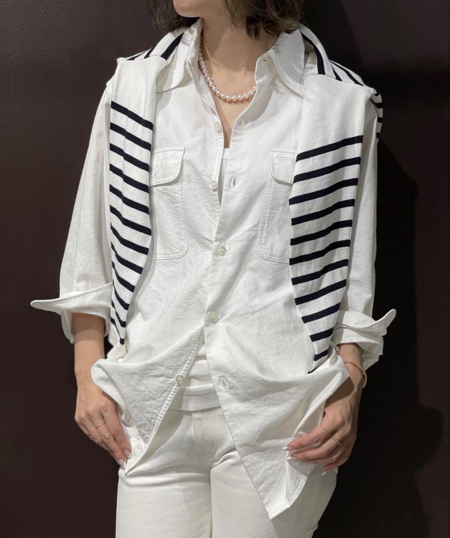 MADISONBLUE ハンプトンバックサテンシャツ