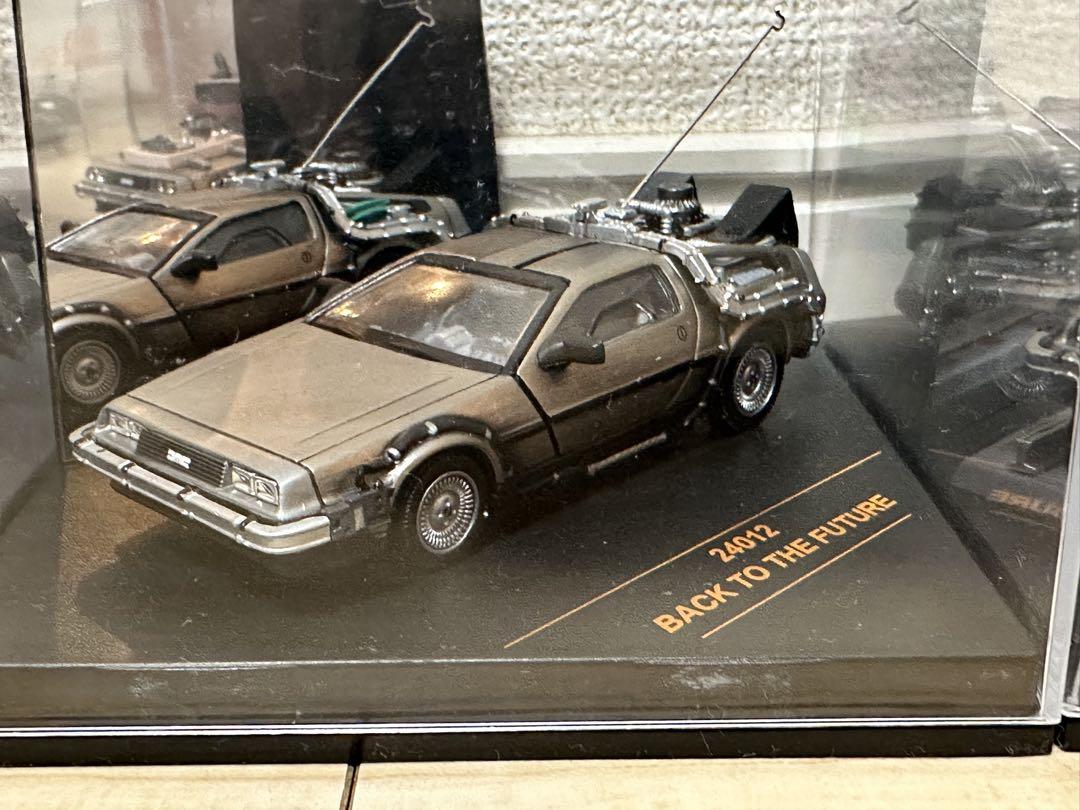 バックトゥザフューチャー　ミニカー 1/43 デロリアン DMC-12