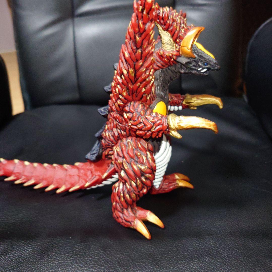 ウルトラ怪獣ソフビリペイント 海外製ソフビセット - メルカリ