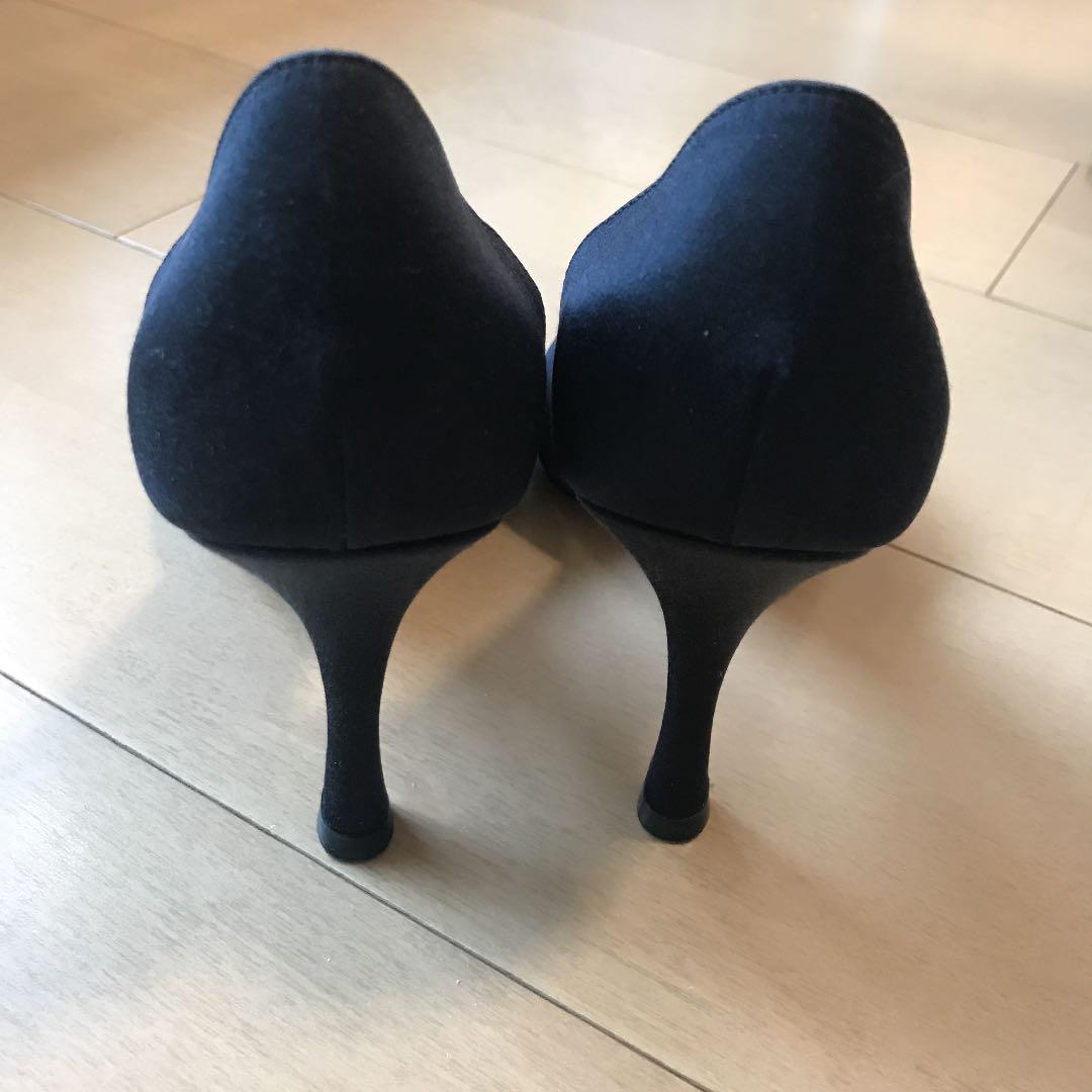 マノロブラニクサンダル パンプス サテン黒34
