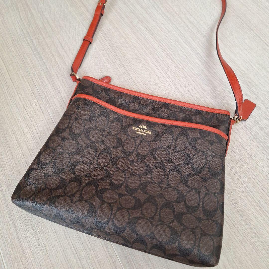 COACH　ショルダーバッグ　オレンジ