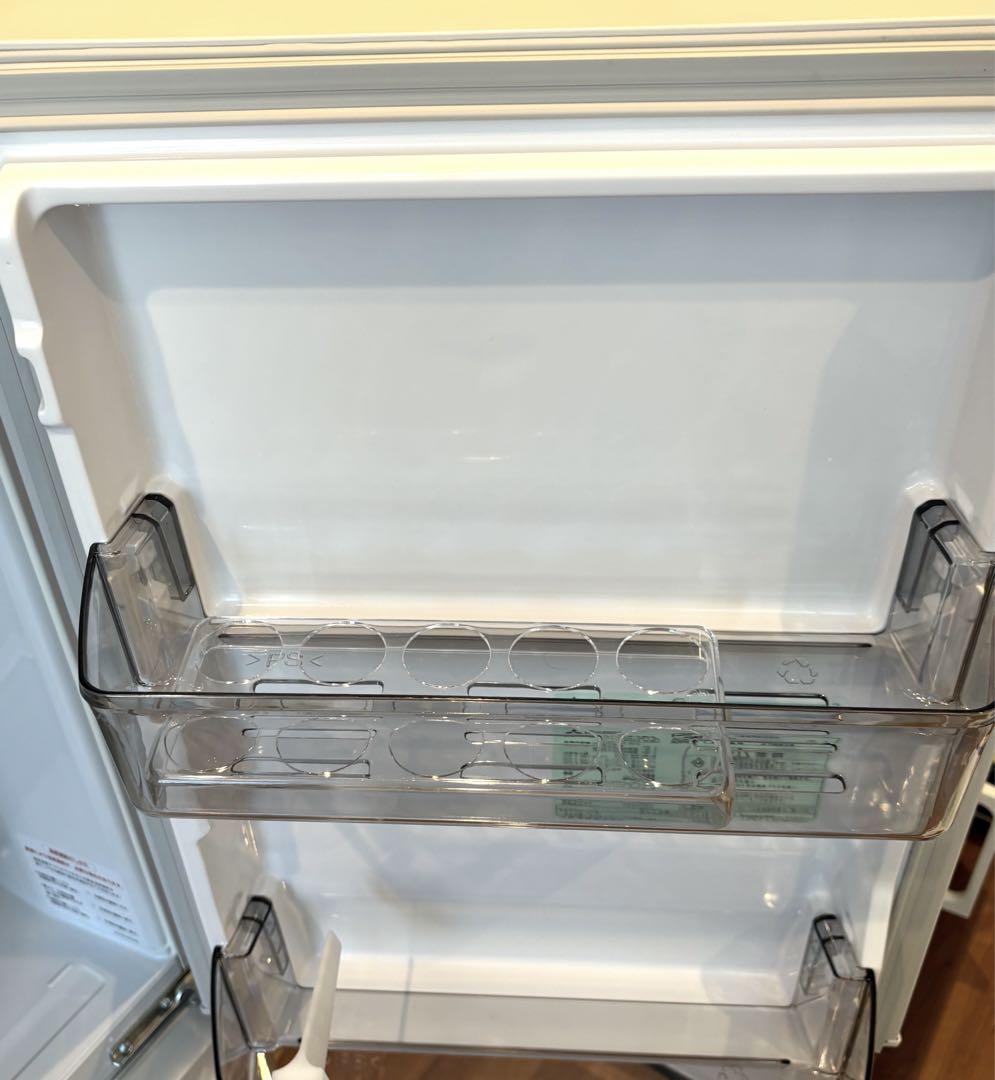 【新品同様】三菱 ノンフロン冷凍冷蔵庫　MR-P15G-W1 146L 22年製