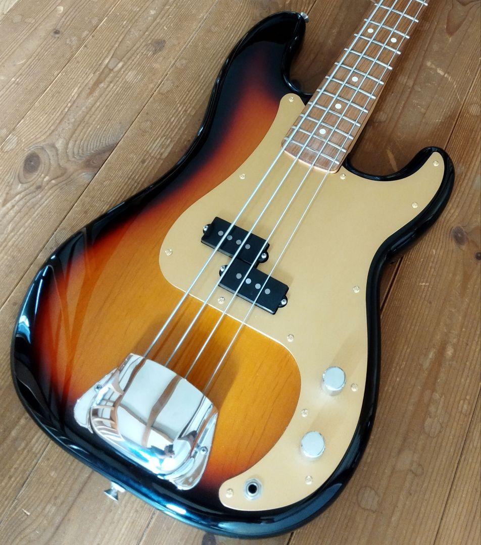 ベース Fender Player Precision Bass
