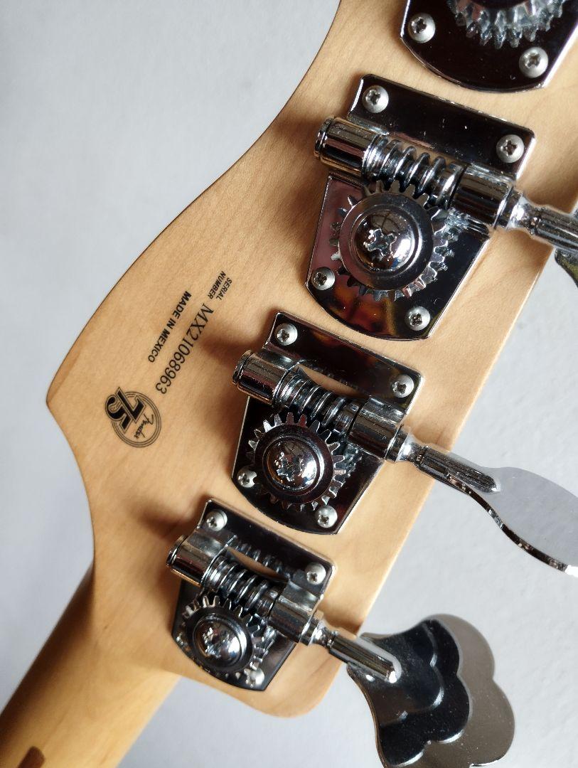 ベース Fender Player Precision Bass