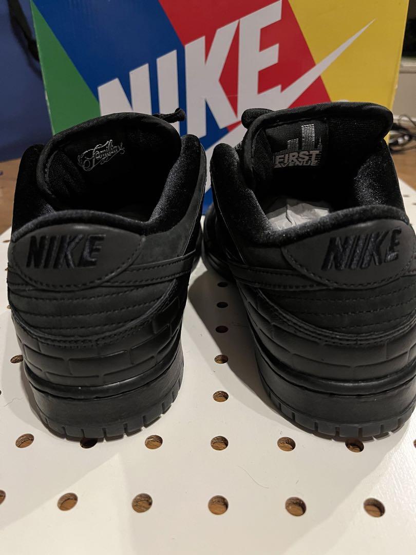 Familia × Nike SB Dunk Low First Avenue