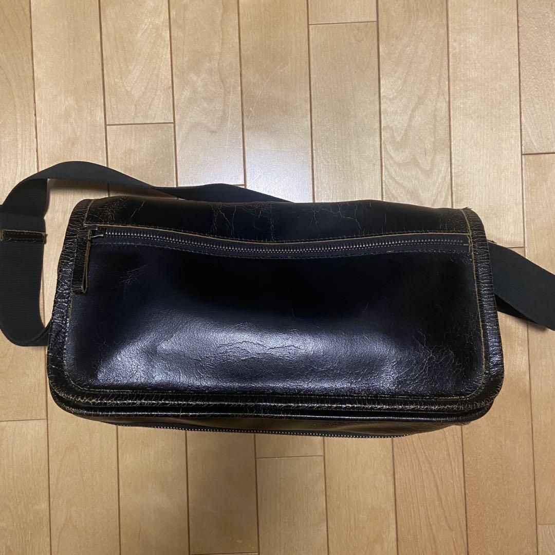 バッグ miu miu damaged leather shoulder bag
