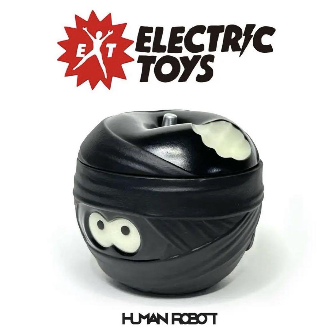 YUMMY MUMMY black&matteblack HUMANROBOT