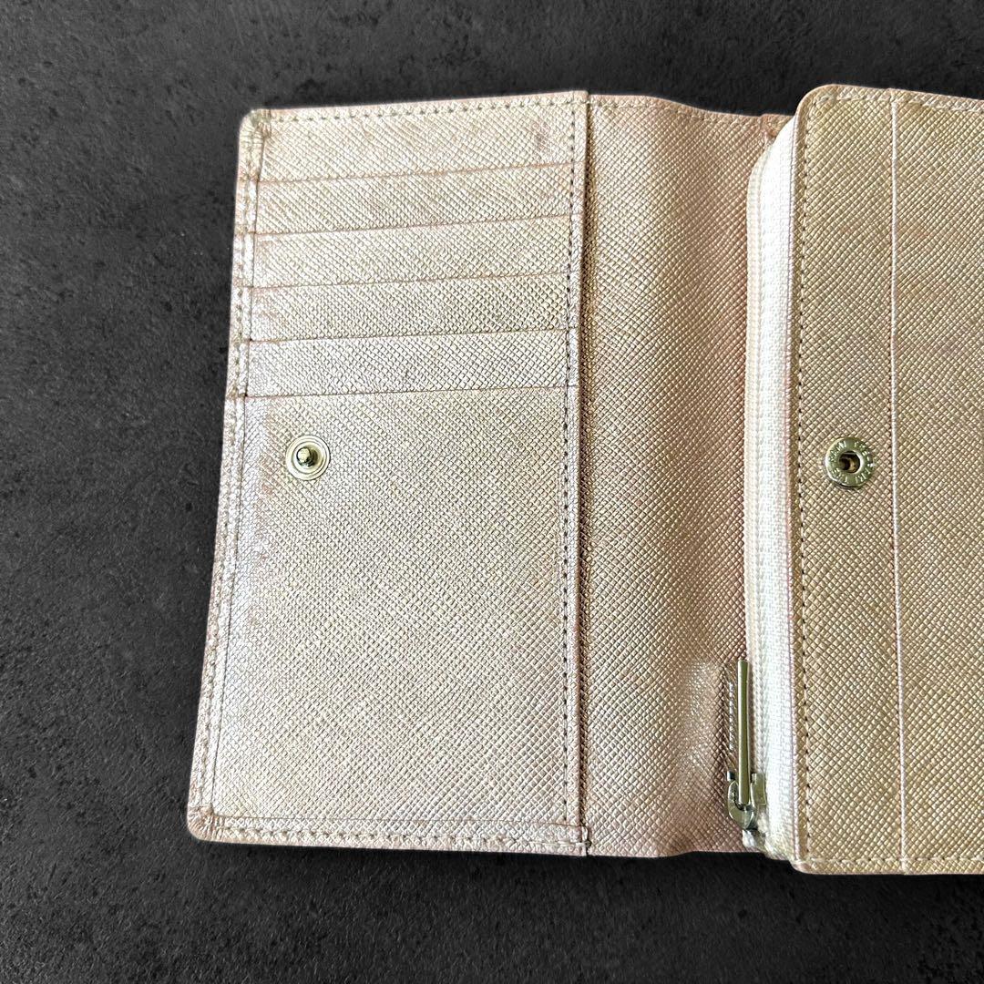 エンボスチェック柄