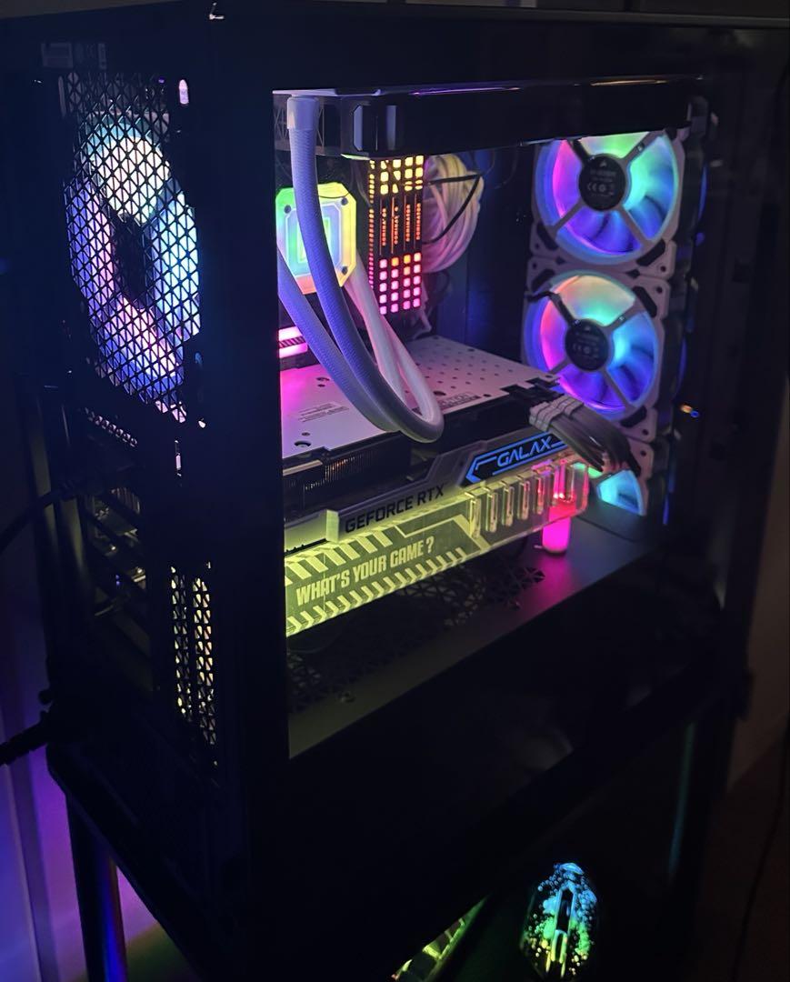 【光る】RGB ゲーミングPC / 2070 super / 32Gb /水冷