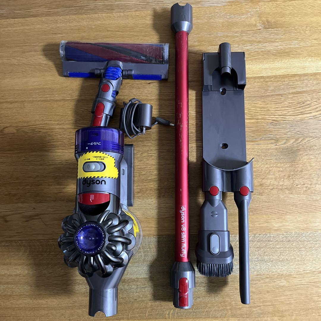 【ジャンク品】dyson v8 fluffy ジャンク品※ Dyson v8 slim fluffy】 - メルカリ