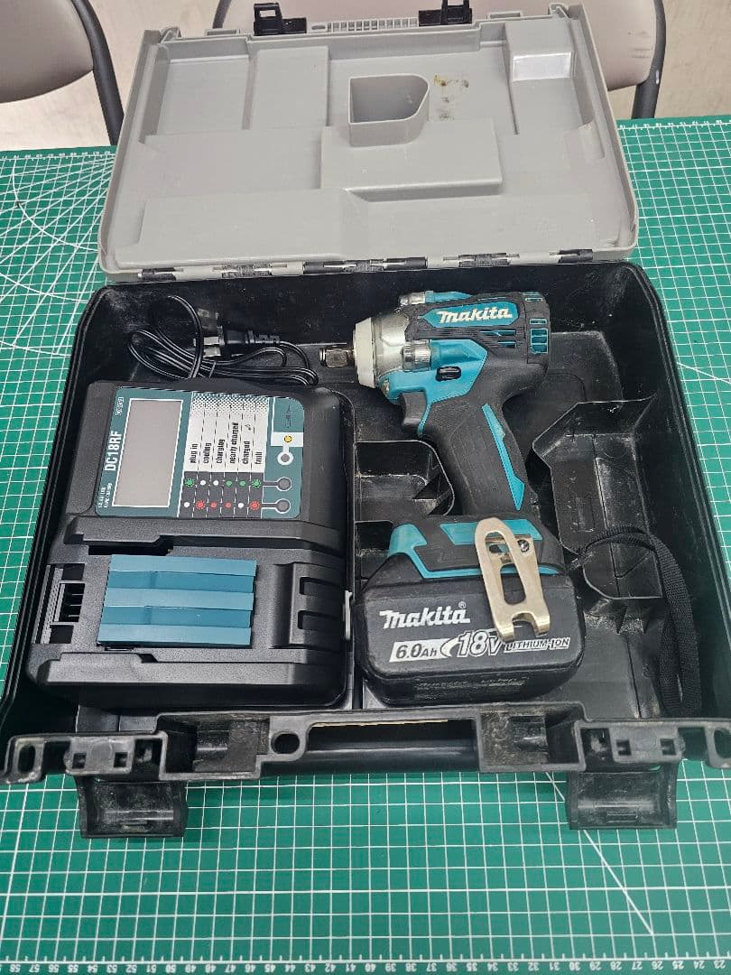 マキタ TW300D インパクトレンチ セットMakita