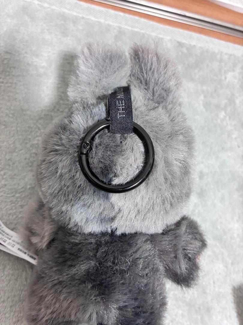 ラブブLabubu ID 正規品Big Into Energy シークレット